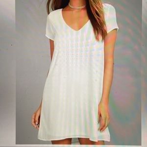NEW Lulu’s freestyle white shift dress. Size XS